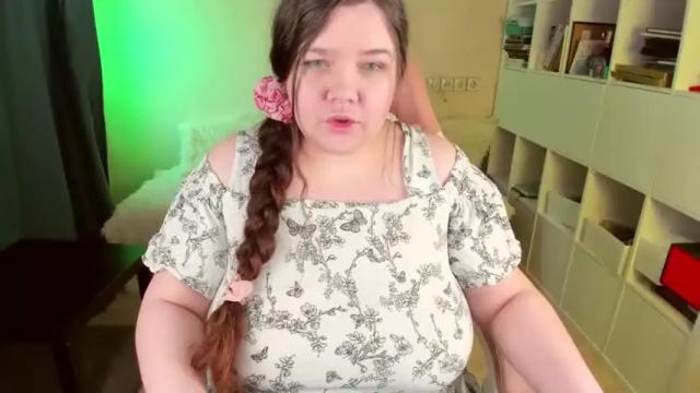 Image 2 of plum_pie__ Stream on Chaturbate on 12 months ago