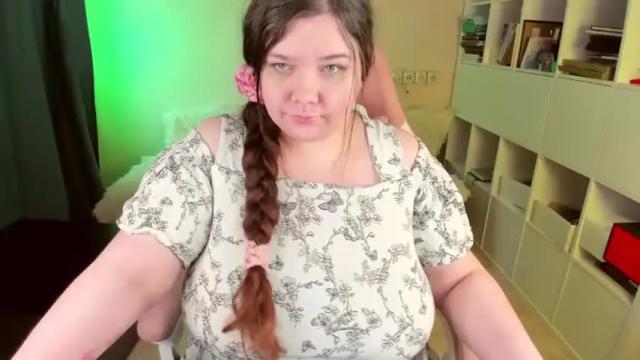 Image 3 of plum_pie__ Stream on Chaturbate on 12 months ago