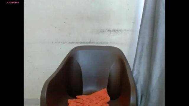 Image 3 of plumnjuicyx Stream on Chaturbate on 27 days ago