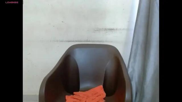 Image 4 of plumnjuicyx Stream on Chaturbate on 27 days ago