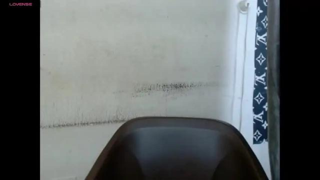 Image 10 of plumnjuicyx Stream on Chaturbate on 26 days ago