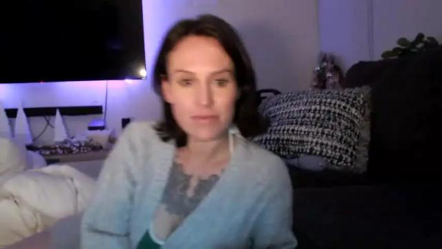Image 10 of plumppussycat_meow Stream on Chaturbate on 15 months ago