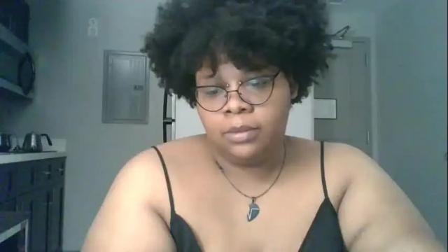 Image 4 of plushbunny420 Stream on Chaturbate on 2 months ago