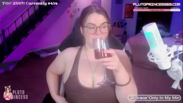 Image 2 of plutoprincess69 Stream on Chaturbate on 14 months ago