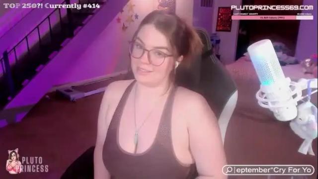 Image 3 of plutoprincess69 Stream on Chaturbate on 14 months ago