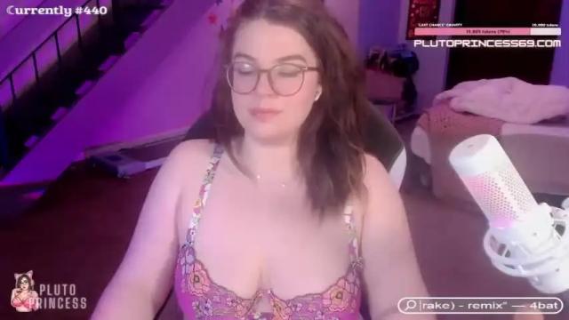 Image 7 of plutoprincess69 Stream on Chaturbate on 14 months ago