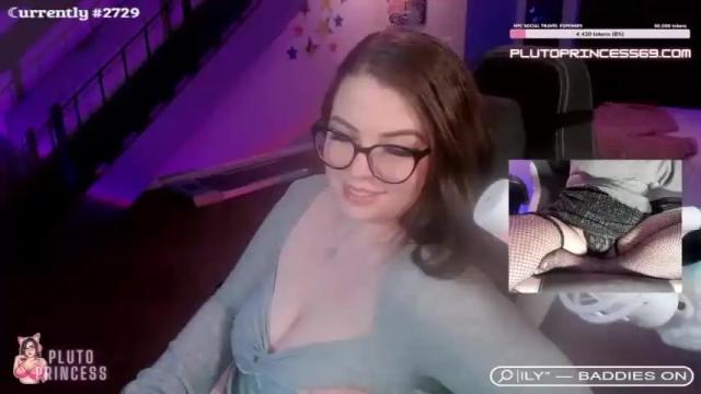 Image 6 of plutoprincess69 Stream on Chaturbate on 14 months ago