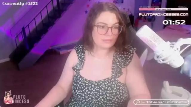 Image 4 of plutoprincess69 Stream on Chaturbate on 14 months ago