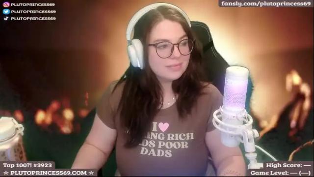 Image 3 of plutoprincess69 Stream on Chaturbate on 2 months ago