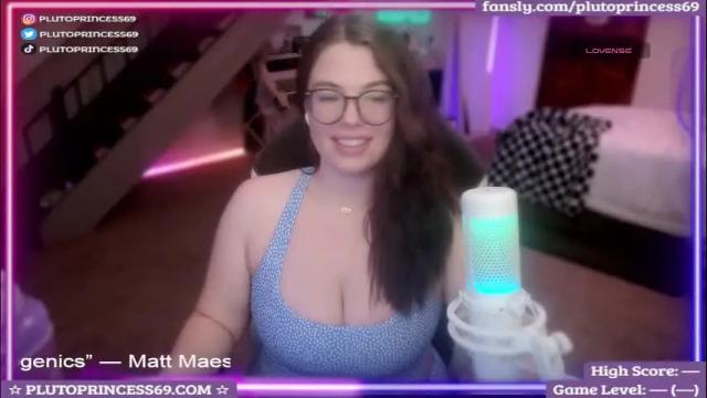 Image 2 of plutoprincess69 Stream on Chaturbate on 1 month ago