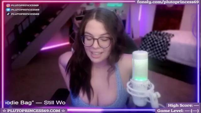 Image 4 of plutoprincess69 Stream on Chaturbate on 1 month ago