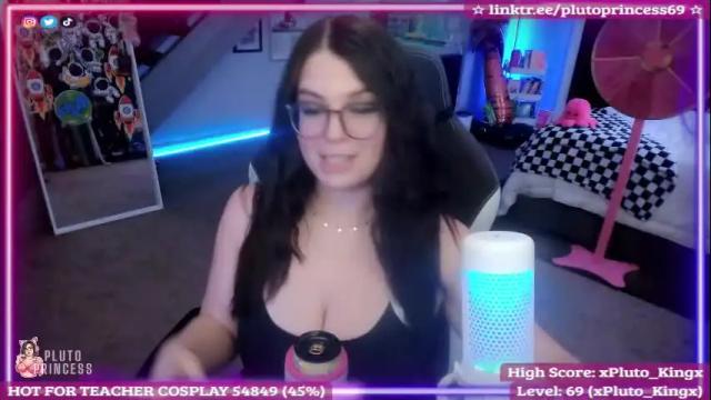 Image 3 of plutoprincess69 Stream on Chaturbate on 4 months ago