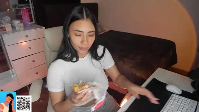 Image 8 of pocahontasss11 Stream on Chaturbate on 13 months ago