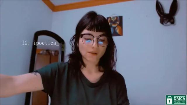 Image 7 of poeeticaa_ Stream on Chaturbate on 2 months ago
