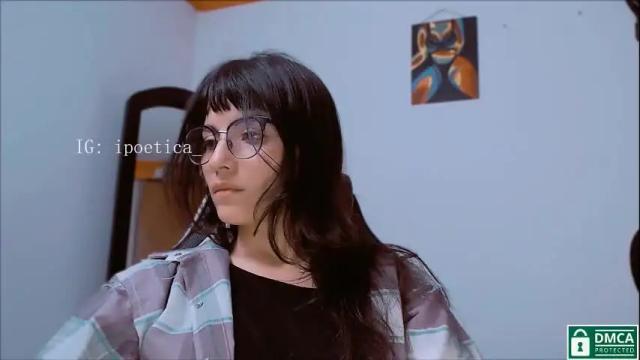 Image 7 of poeeticaa_ Stream on Chaturbate on 2 months ago