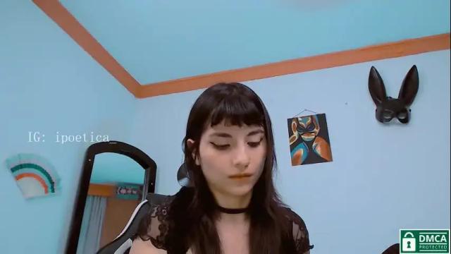 Image 3 of poeeticaa_ Stream on Chaturbate on 1 month ago