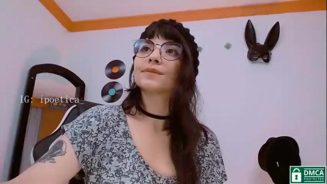 Image 6 of poeeticaa_ Stream on Chaturbate on 1 month ago