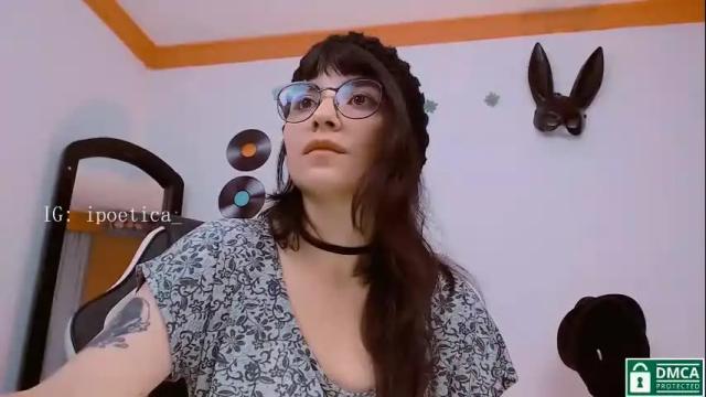 Image 7 of poeeticaa_ Stream on Chaturbate on 1 month ago