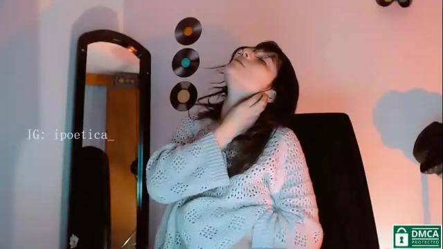 Image 6 of poeeticaa_ Stream on Chaturbate on 1 month ago
