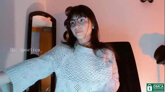 Image 7 of poeeticaa_ Stream on Chaturbate on 1 month ago