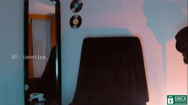 Image 12 of poeeticaa_ Stream on Chaturbate on 29 days ago