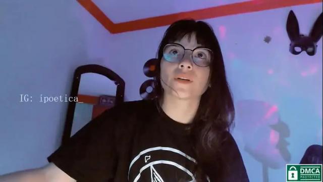 Image 7 of poeeticaa_ Stream on Chaturbate on 14 days ago