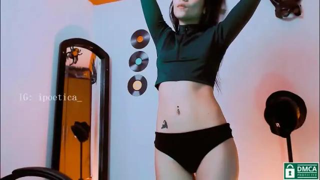 Image 8 of poeeticaa_ Stream on Chaturbate on 1 month ago