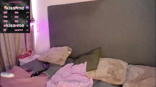 Image 11 of poison__luna Stream on Chaturbate on 2 months ago