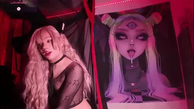 Image 3 of poison__luna Stream on Chaturbate on 12 days ago