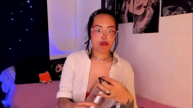 Image 2 of poison_willow Stream on Chaturbate on 1 month ago
