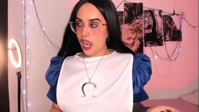 Image 12 of poison_willow Stream on Chaturbate on 2 months ago