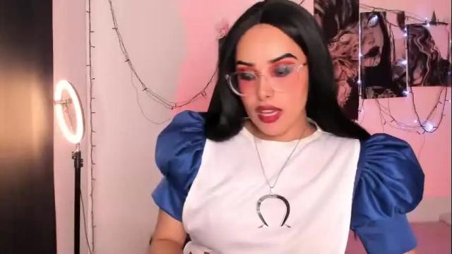 Image 4 of poison_willow Stream on Chaturbate on 2 months ago