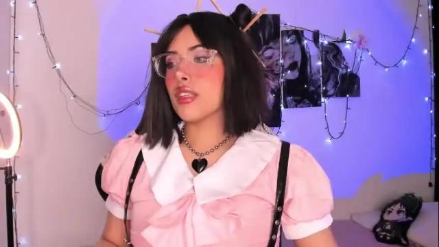 Image 11 of poison_willow Stream on Chaturbate on 2 months ago