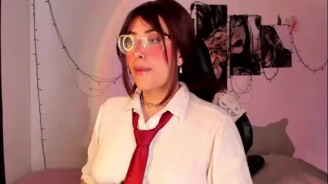 Image 3 of poison_willow Stream on Chaturbate on 28 days ago