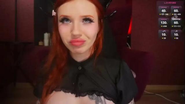 Image 8 of poisonivvy_ Stream on Chaturbate on 16 days ago