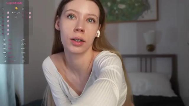 Image 11 of poisonn_girll Stream on Chaturbate on 1 day ago
