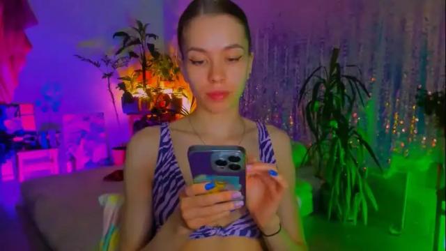 Image 3 of poli__ Stream on Chaturbate on 25 days ago