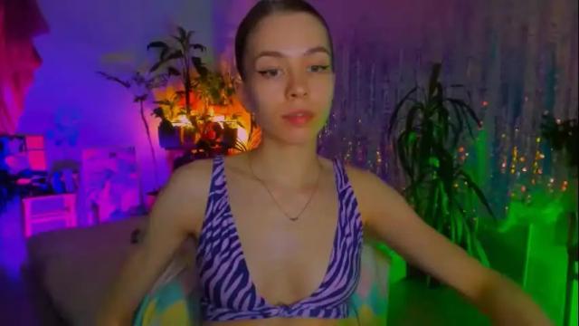 Image 6 of poli__ Stream on Chaturbate on 25 days ago