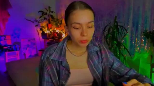 Image 2 of poli__ Stream on Chaturbate on 22 days ago
