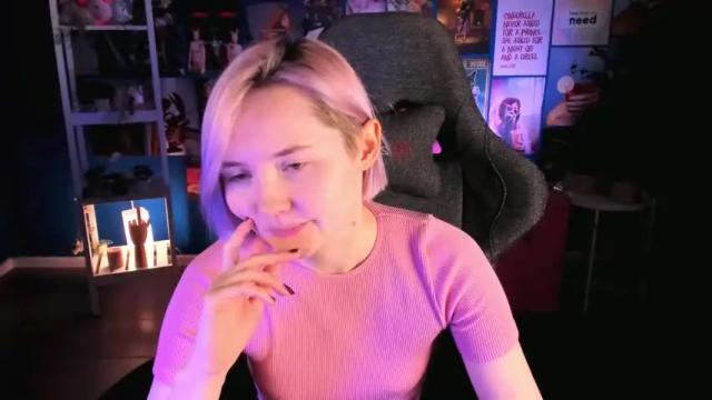 Image 3 of polilin Stream on Chaturbate on 15 months ago