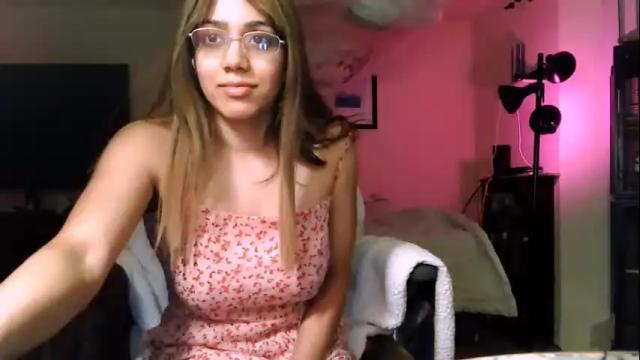 Image 3 of polinalove_streamer Stream on Chaturbate on 8 days ago