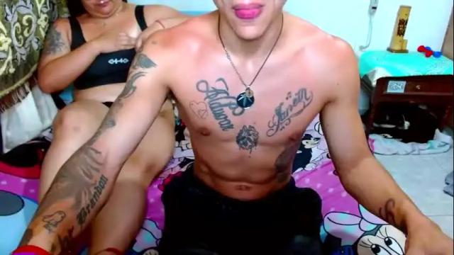 Image 3 of pollon8_kbezon Stream on Chaturbate on 1 month ago