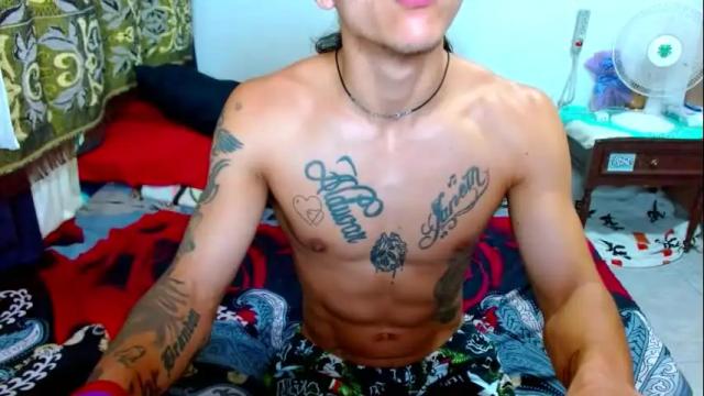 Image 6 of pollon8_kbezon Stream on Chaturbate on 1 month ago