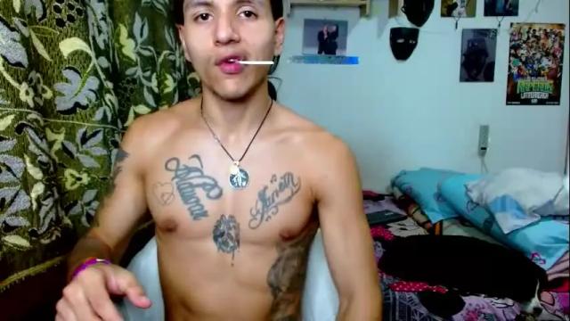 Image 4 of pollon8_kbezon Stream on Chaturbate on 1 month ago