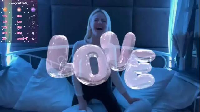 Image 12 of polly_milles Stream on Chaturbate on 3 months ago