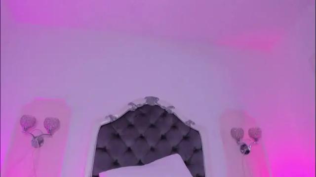 Image 4 of pollygrey_ Stream on Chaturbate on 1 month ago