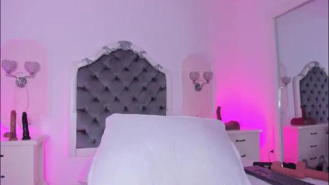 Image 10 of pollygrey_ Stream on Chaturbate on 1 month ago