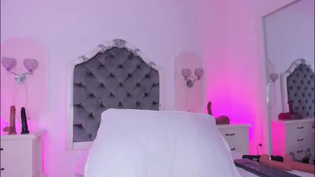 Image 11 of pollygrey_ Stream on Chaturbate on 1 month ago