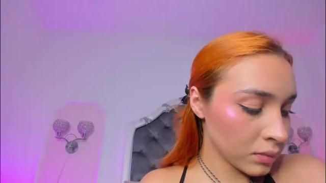 Image 11 of pollygrey_ Stream on Chaturbate on 1 month ago