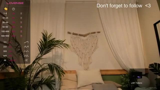 Image 10 of pollyisheree Stream on Chaturbate on 23 months ago